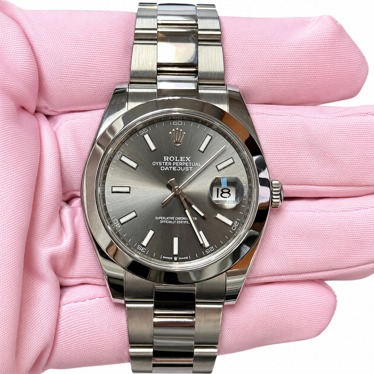Rolex Datejust 41 126300 Silver Dial Smooth Bezel 2025 Watch & Card Excellent