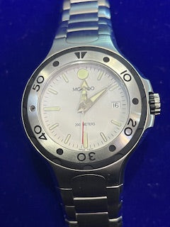 Movado Series 800 WHITE Dial on BRACELET