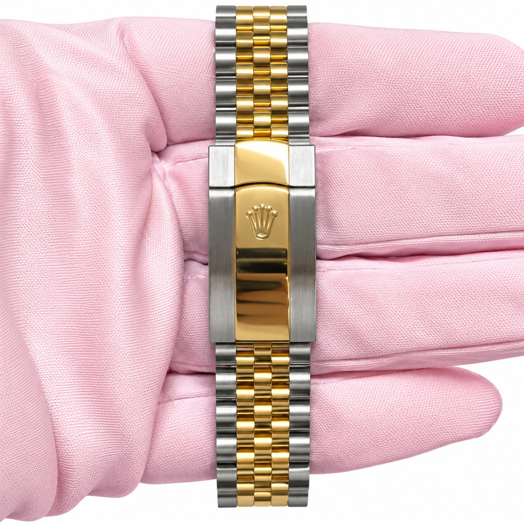 2025 Rolex Datejust 41, 126333-0002 , Two-Tone Yellow, Pre-Owned Excellent Watch and Card