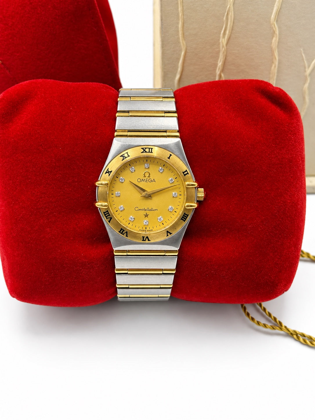 Omega 1272.15.00 Pre-Owned Excellent Watch and Box