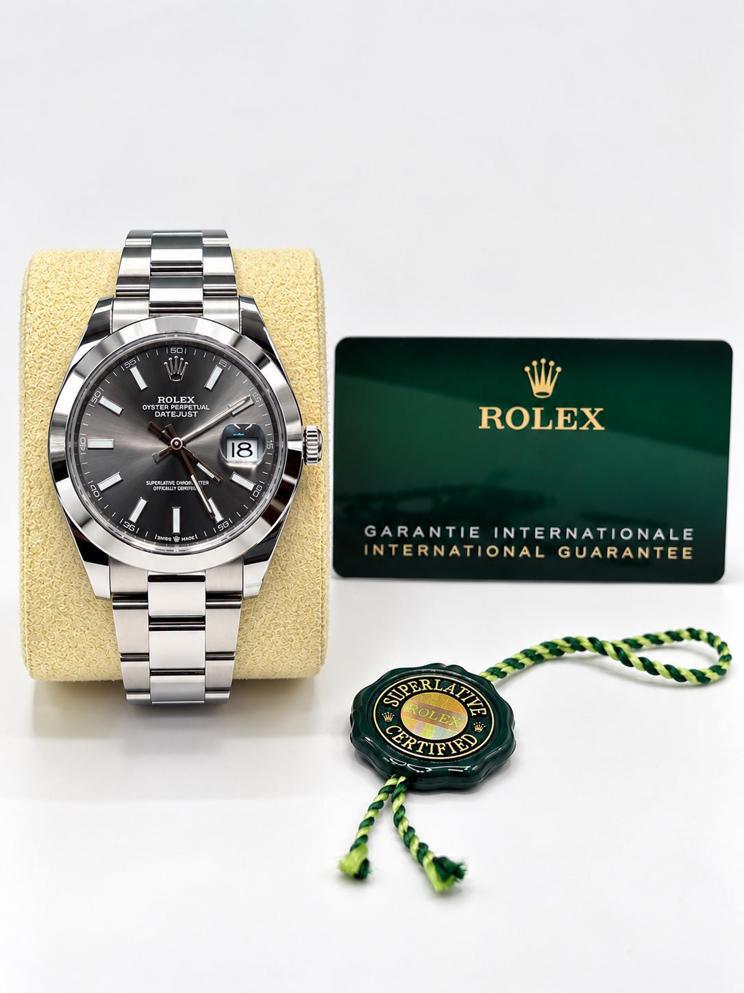 Rolex Datejust 41 126300 Silver Dial Smooth Bezel 2025 Watch & Card Excellent