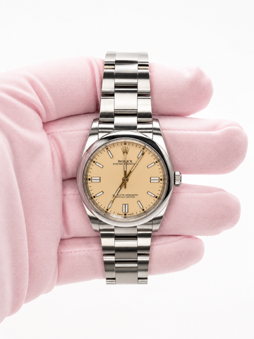 Rolex Oyster Perpetual 36 Beige Dial on Oyster 126000 Complete 2025
