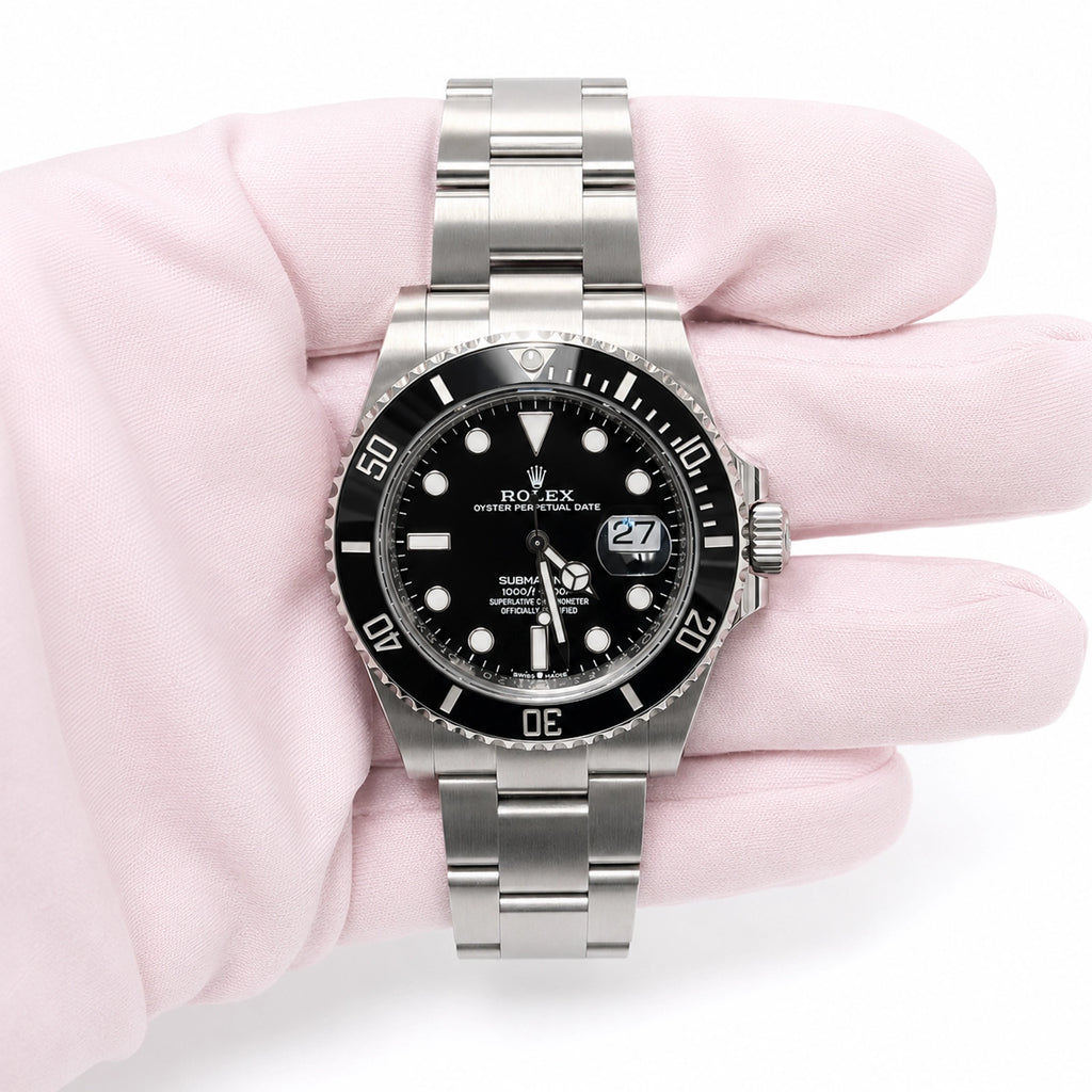 Rolex Submariner Black Dial on Oyster 126610LN Card 2026
