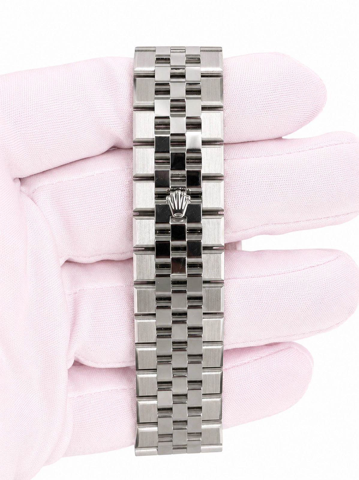 Rolex Land-Dweller 40 White Honeycomb Dial on Flat Jubilee 127334 Card 2026